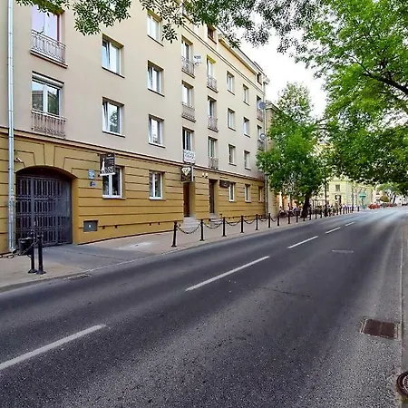 Apartament Lark *